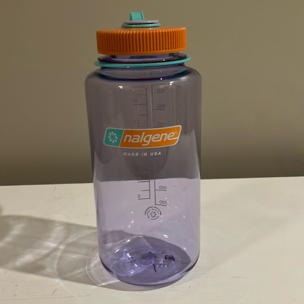 Nalgene 32 oz Wide mouth Clear water bottle. Made in USA. Orange color lid !